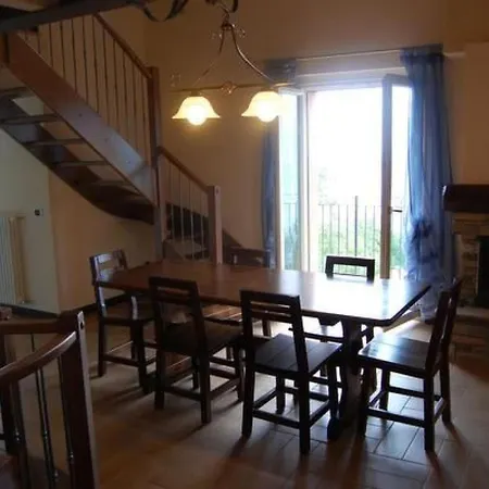 度假居 Rustikales Haus In Ruhiger Lage Mit Seesicht By Interhome