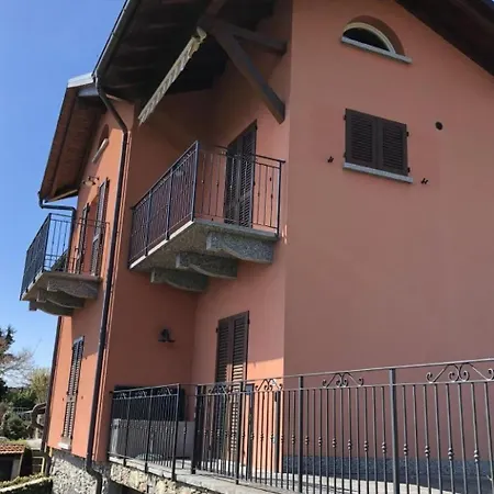 Prázdninový dům Rustikales Haus In Ruhiger Lage Mit Seesicht By Interhome Pianello Del Lario